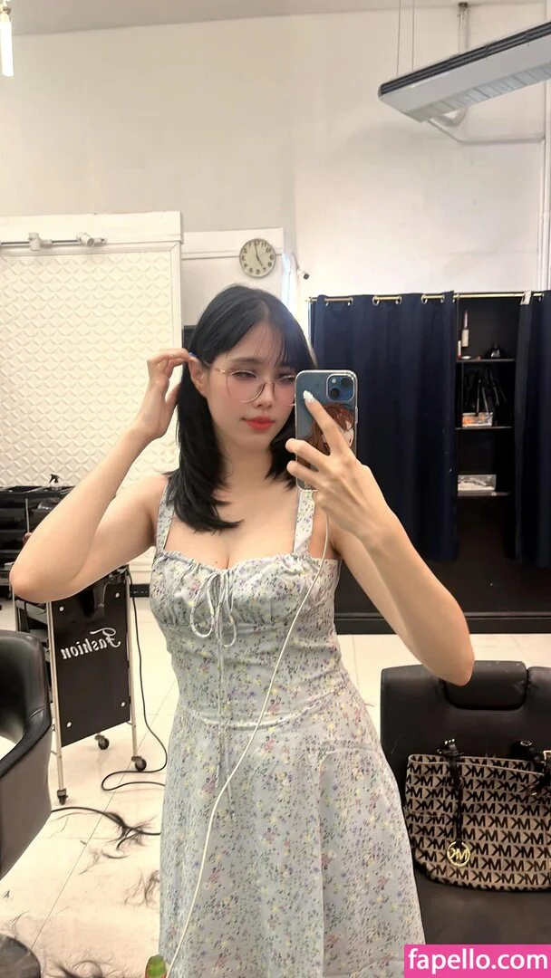 Kura Onee-san Onlyfans Photo Gallery 