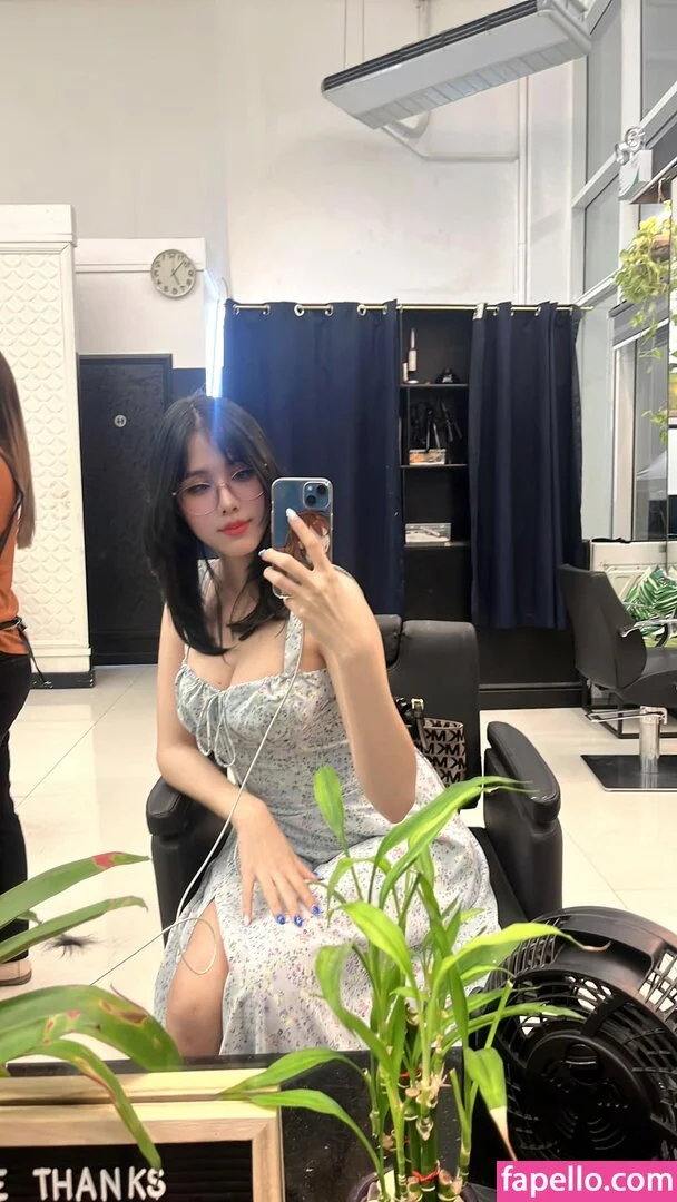 Kura Onee-san Onlyfans Photo Gallery 