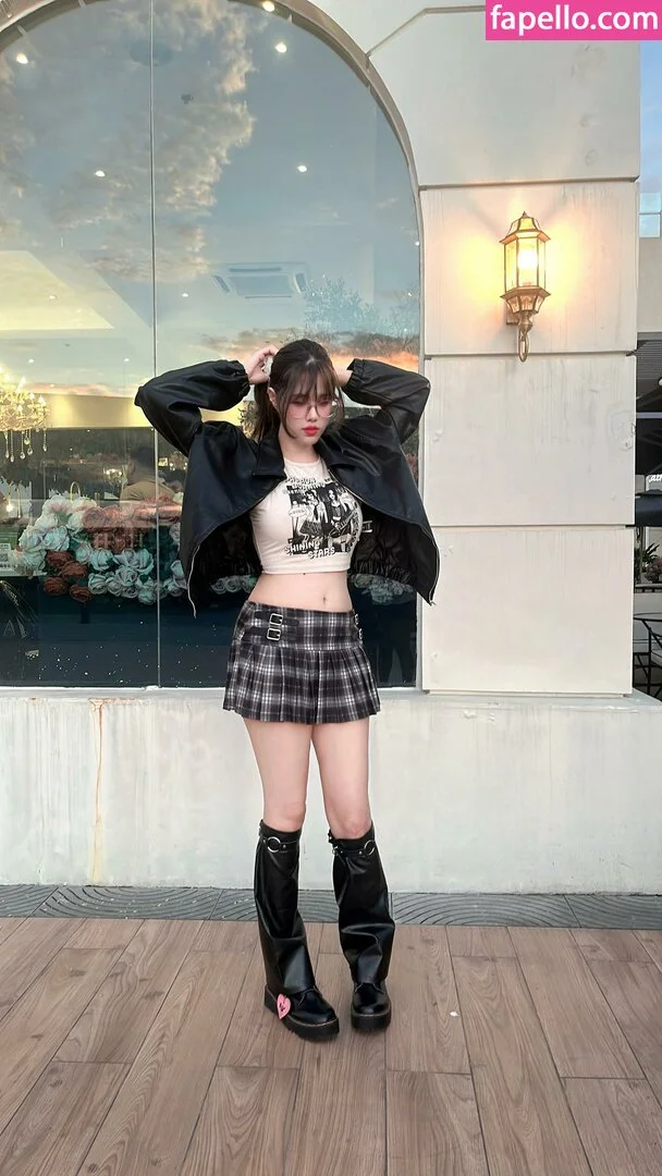 Kura Onee-san Onlyfans Photo Gallery 