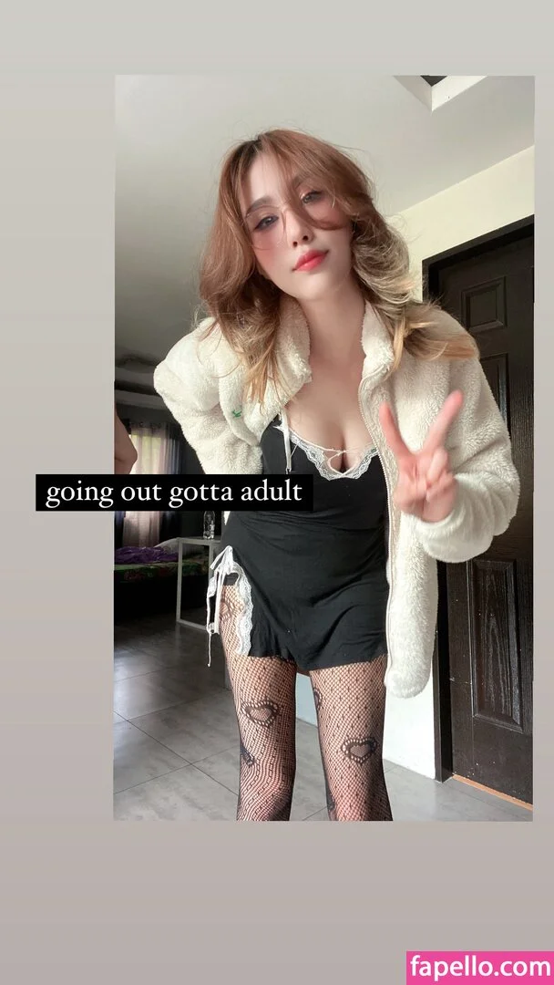 Kura Onee-san Onlyfans Photo Gallery 