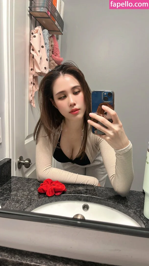 Kura Onee-san Onlyfans Photo Gallery 