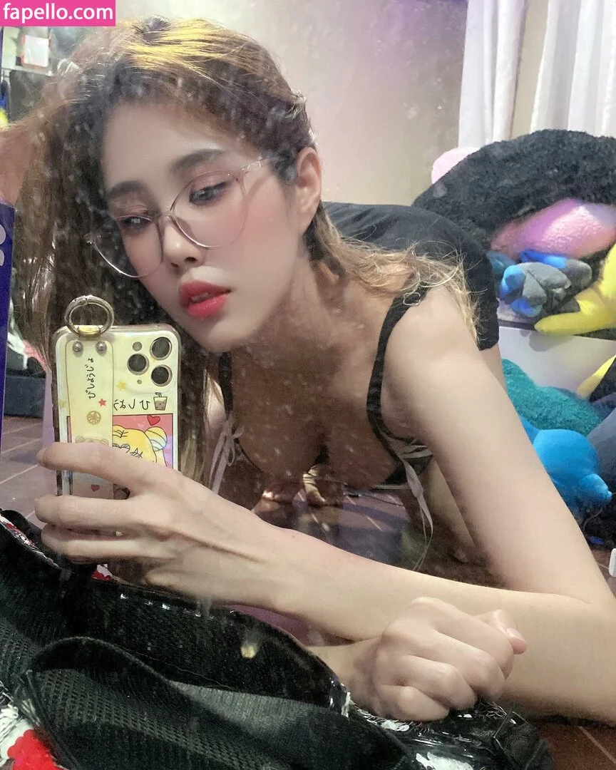 Kura Onee-san Onlyfans Photo Gallery 