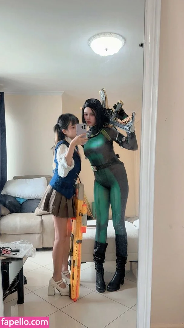 Kura Onee-san Onlyfans Photo Gallery 