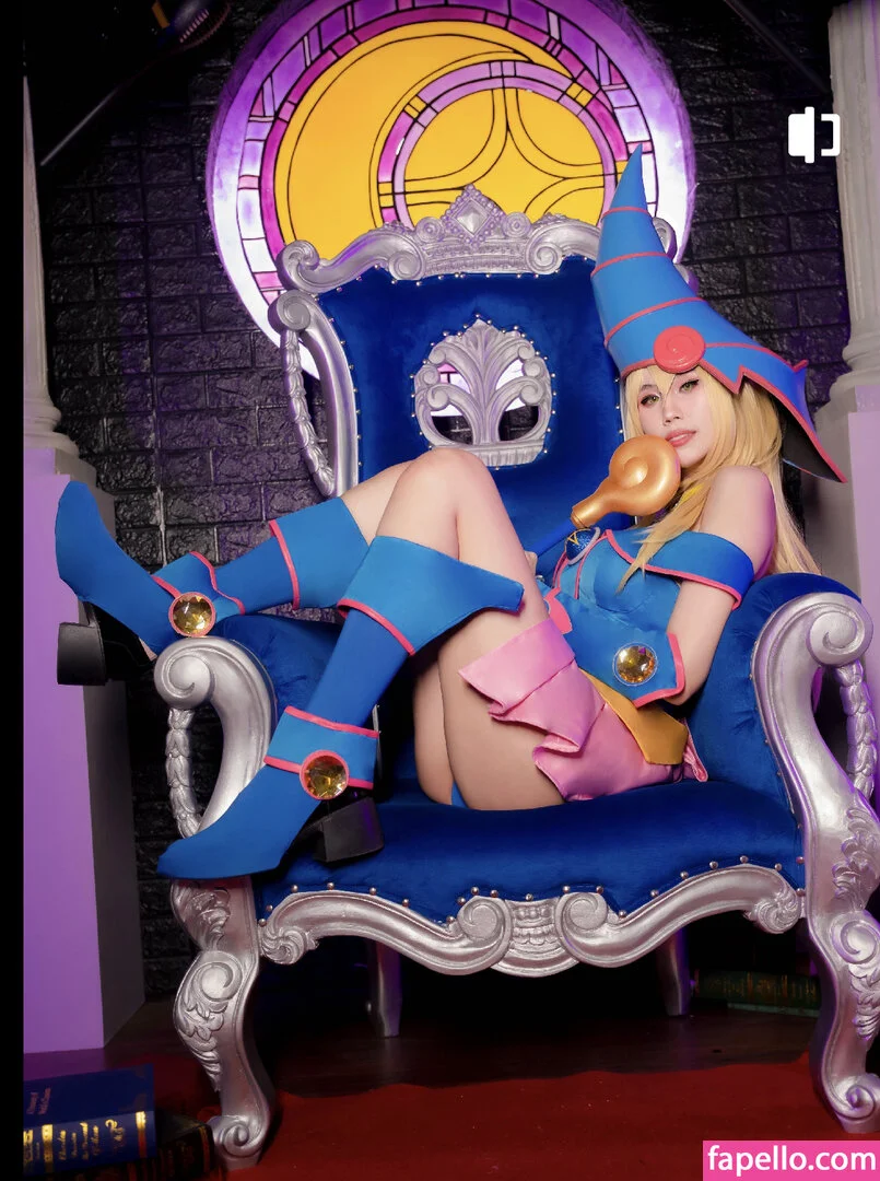 Kura Onee-san Onlyfans Photo Gallery 