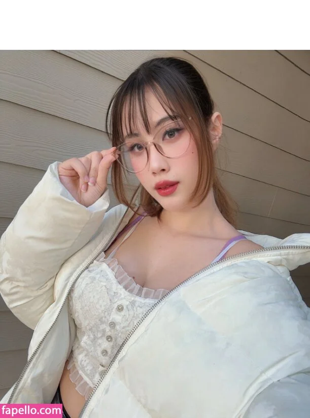 Kura Onee-san Onlyfans Photo Gallery 