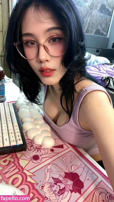 Kura Onee-san Onlyfans Photo Gallery 