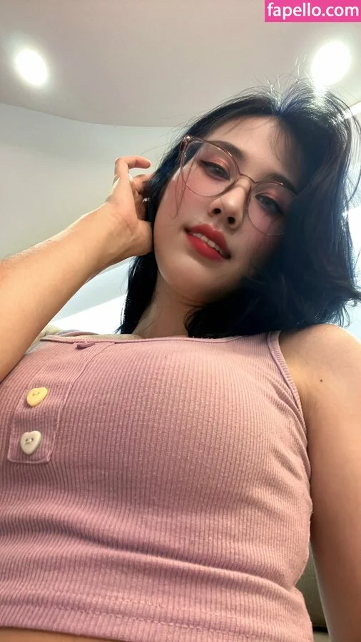 Kura Onee-san Onlyfans Photo Gallery 