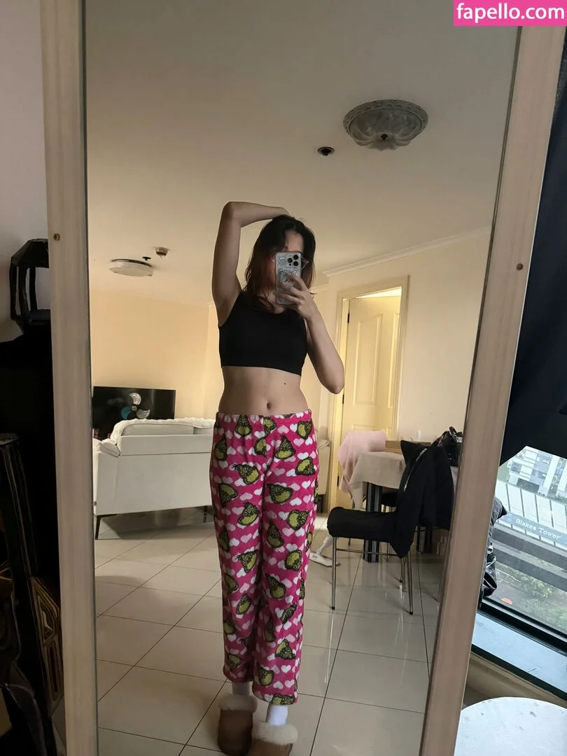 Kura Onee-san Onlyfans Photo Gallery 