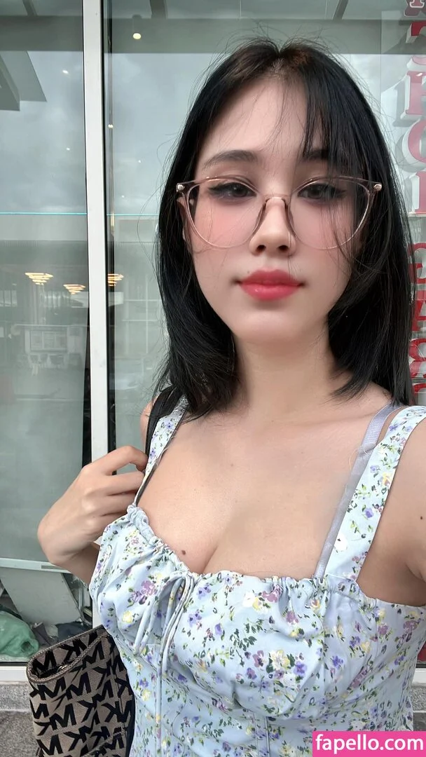 Kura Onee-san Onlyfans Photo Gallery 