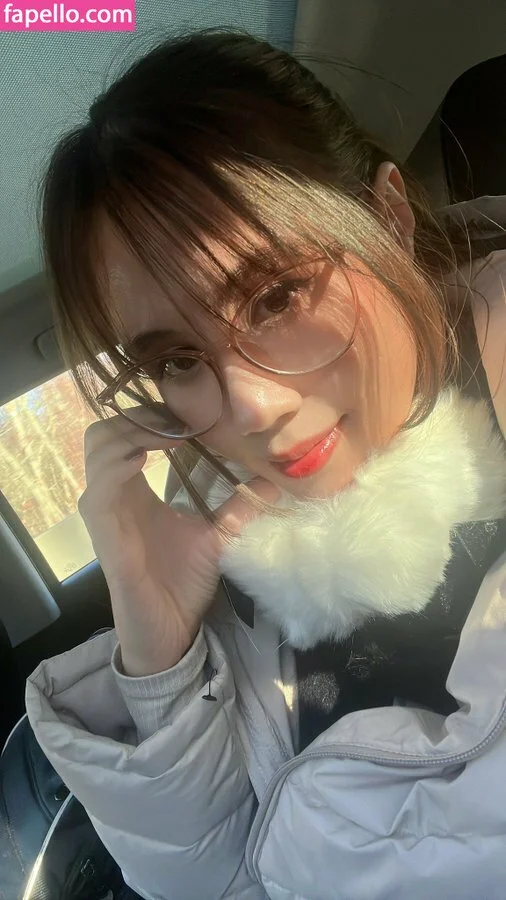 Kura Onee-san Onlyfans Photo Gallery 