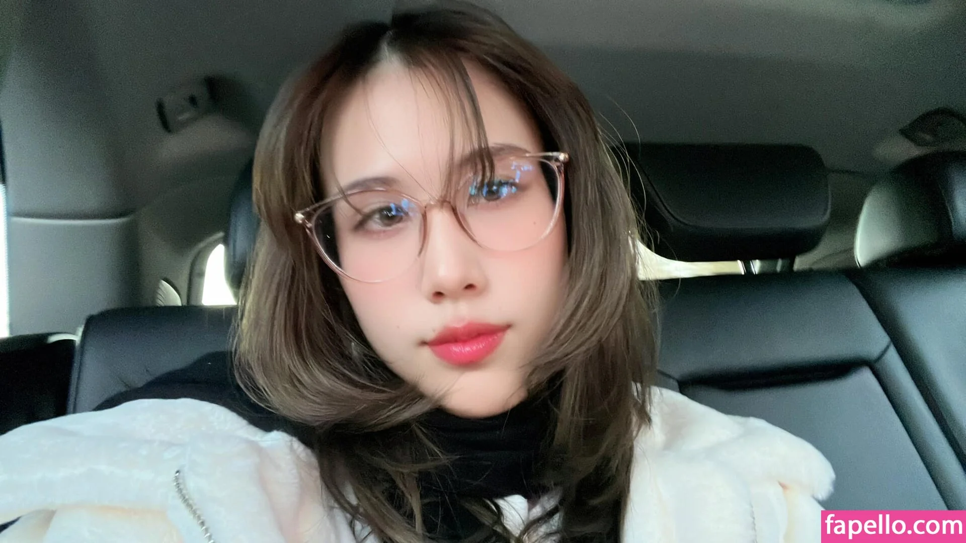 Kura Onee-san Onlyfans Photo Gallery 