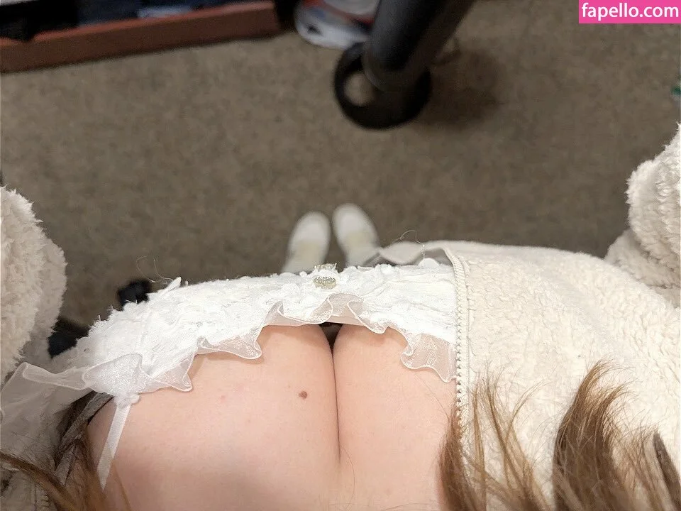 Kura Onee-san Onlyfans Photo Gallery 