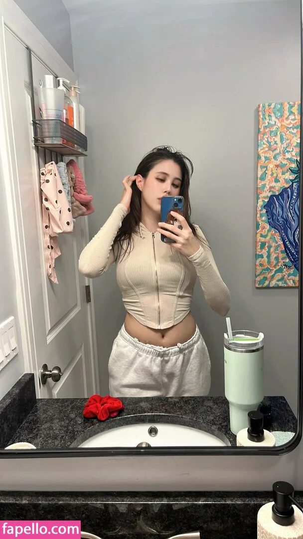 Kura Onee-san Onlyfans Photo Gallery 