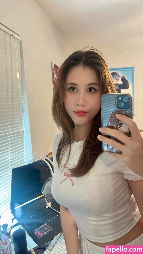 Kura Onee-san Onlyfans Photo Gallery 