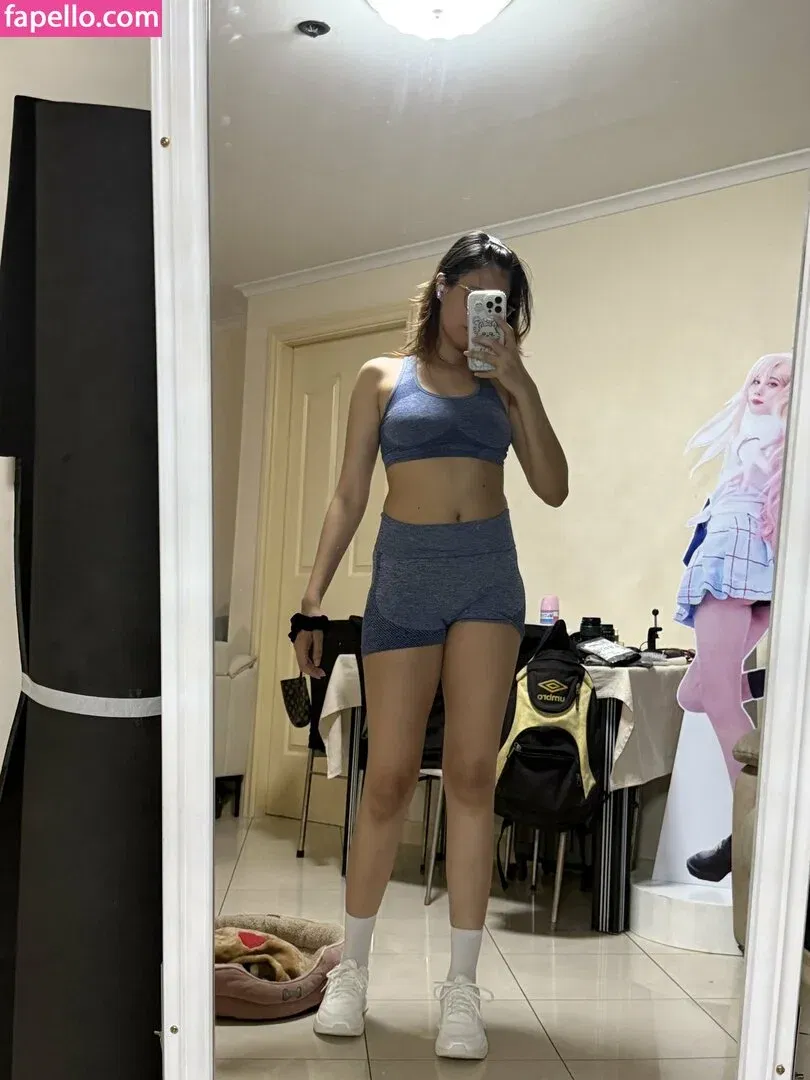 Kura Onee-san Onlyfans Photo Gallery 