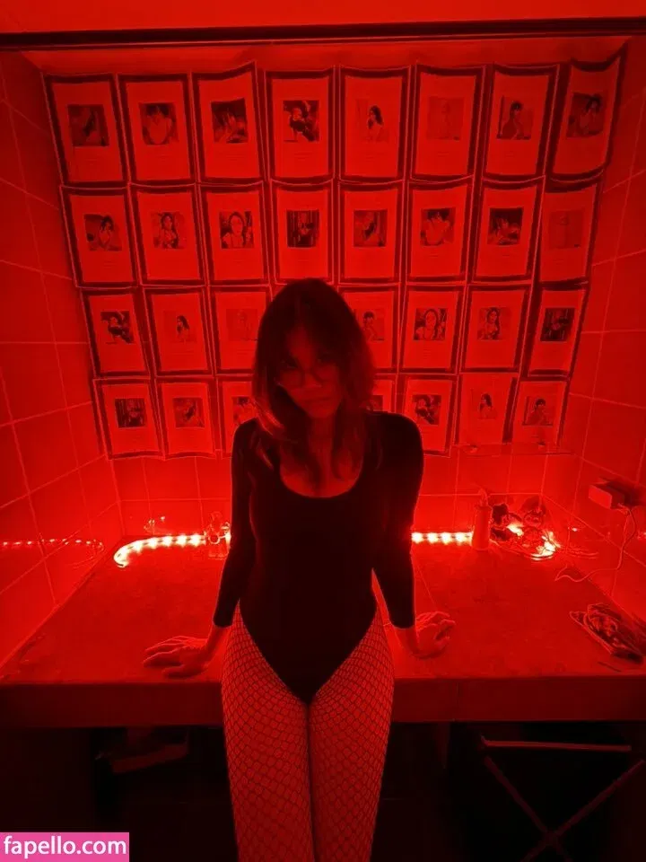 Kura Onee-san Onlyfans Photo Gallery 