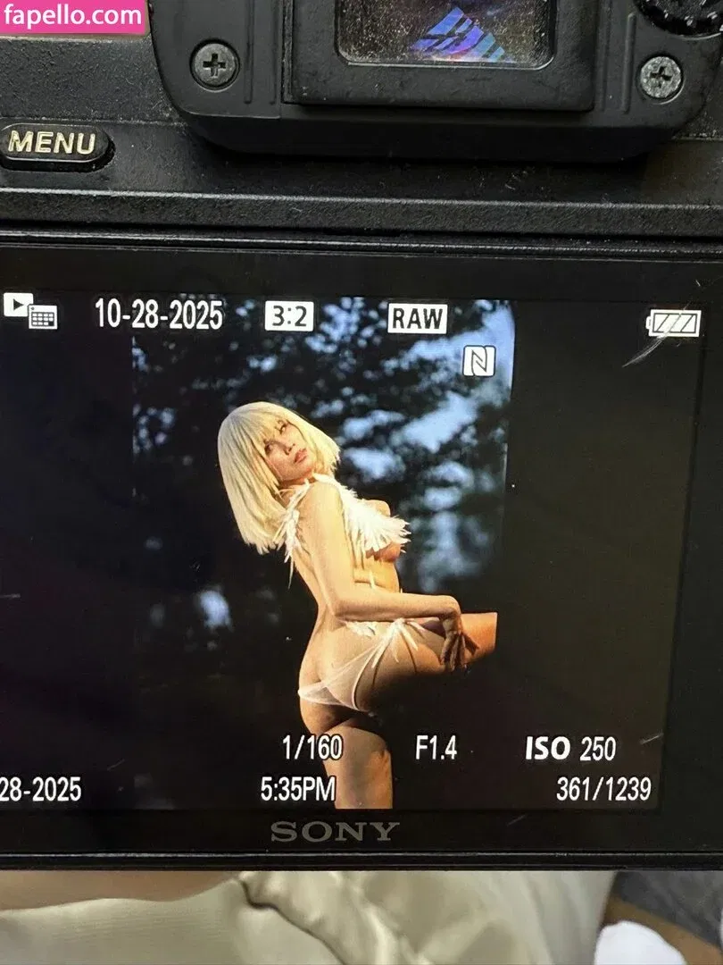 Kura Onee-san Onlyfans Photo Gallery 