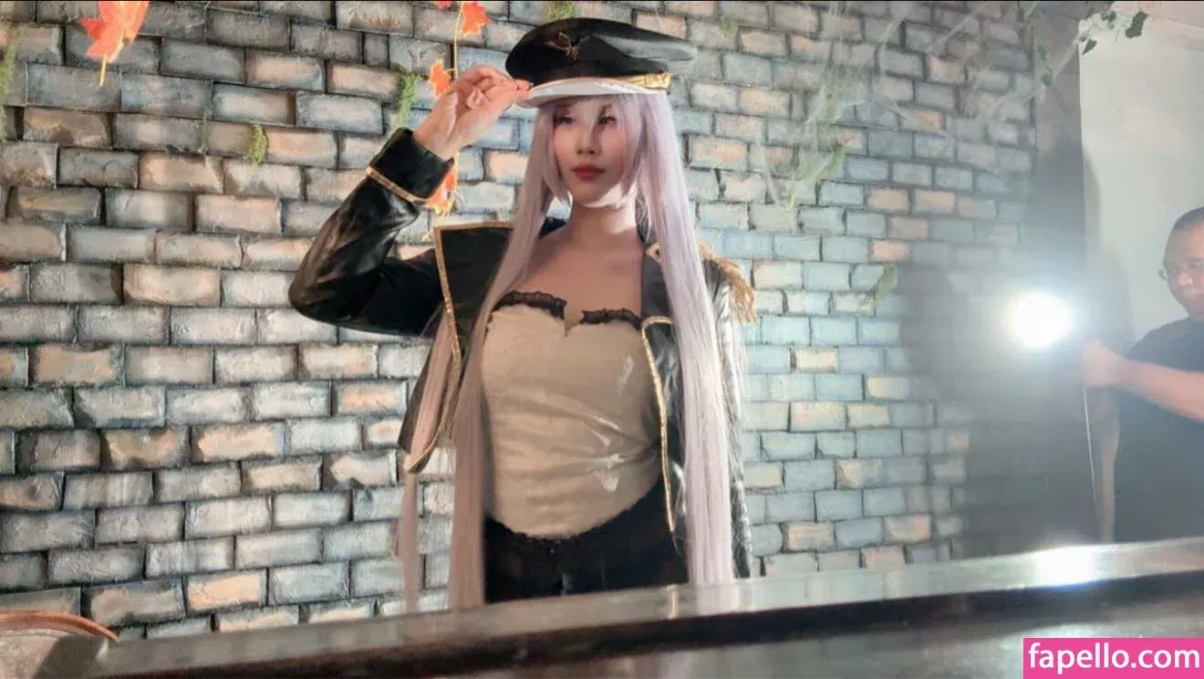 Kura Onee-san Onlyfans Photo Gallery 