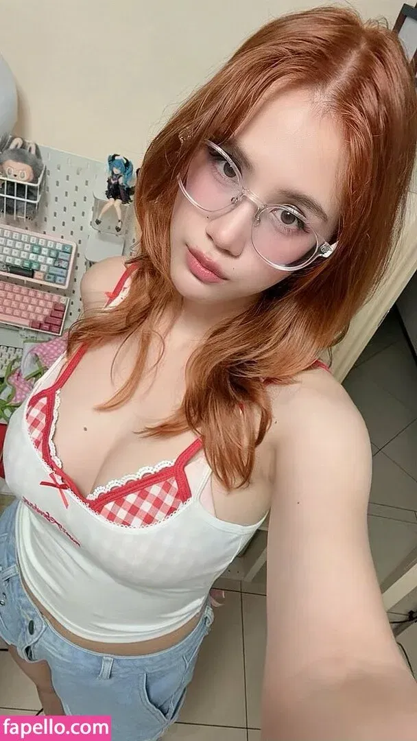 Kura Onee-san Onlyfans Photo Gallery 