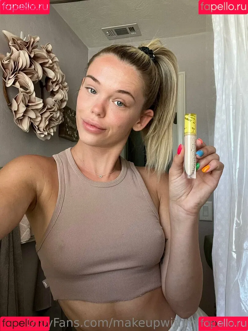 makeupwithmeredithh Onlyfans Photo Gallery 