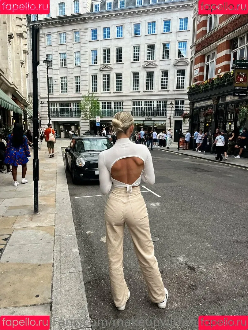 makeupwithmeredithh Onlyfans Photo Gallery 