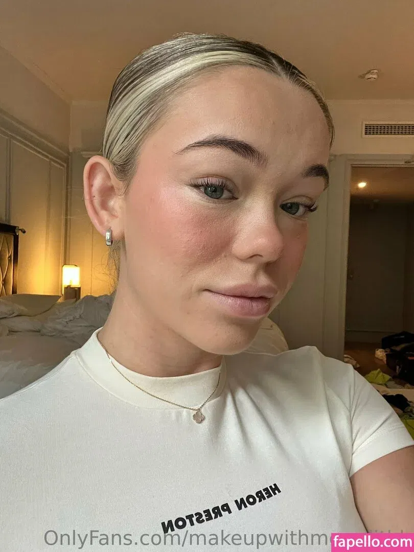 makeupwithmeredithh Onlyfans Photo Gallery 