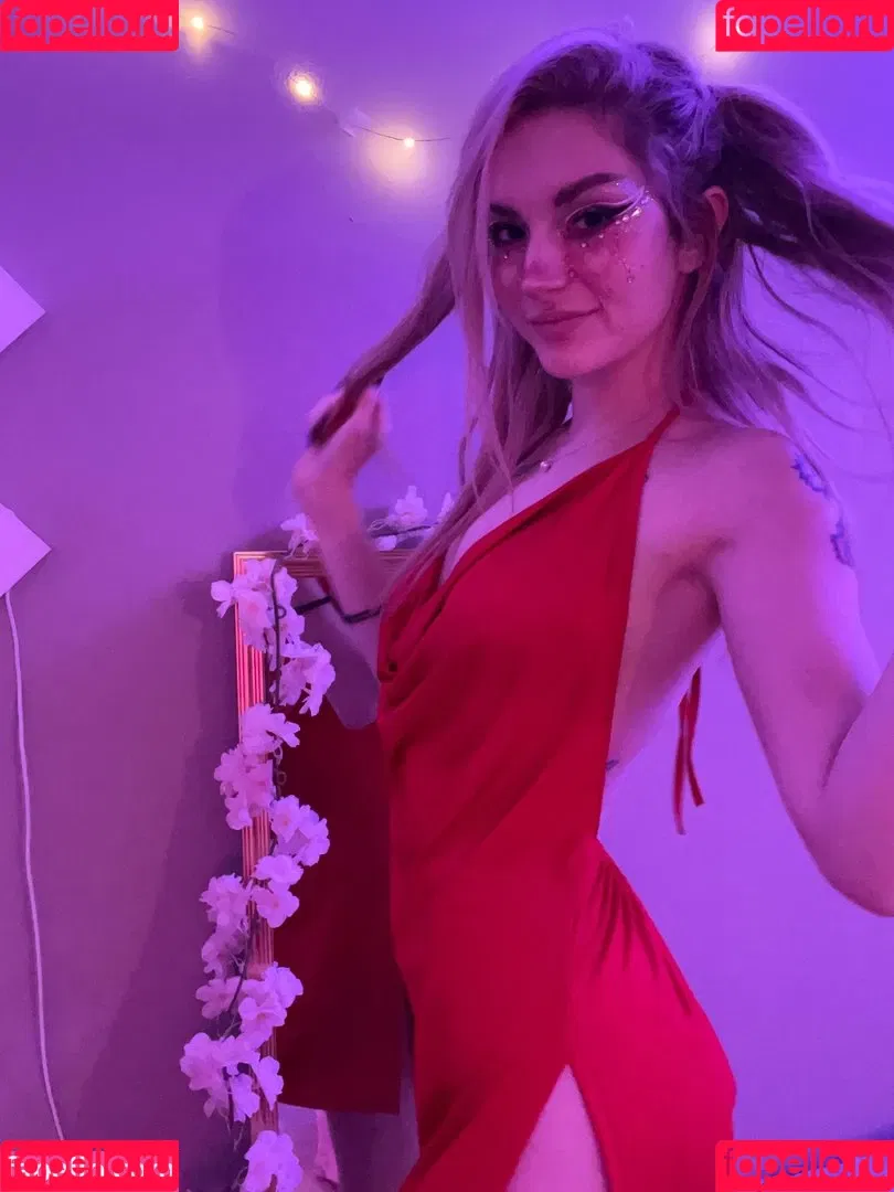 Busy B ASMR Onlyfans Photo Gallery 