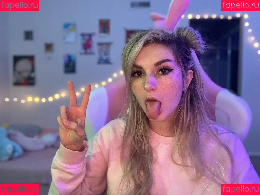 Busy B ASMR Onlyfans Photo Gallery 