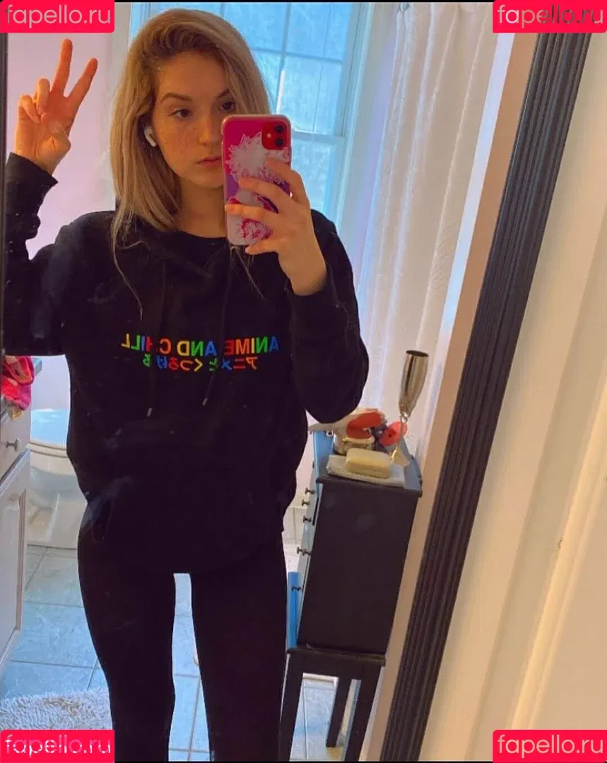 Busy B ASMR Onlyfans Photo Gallery 