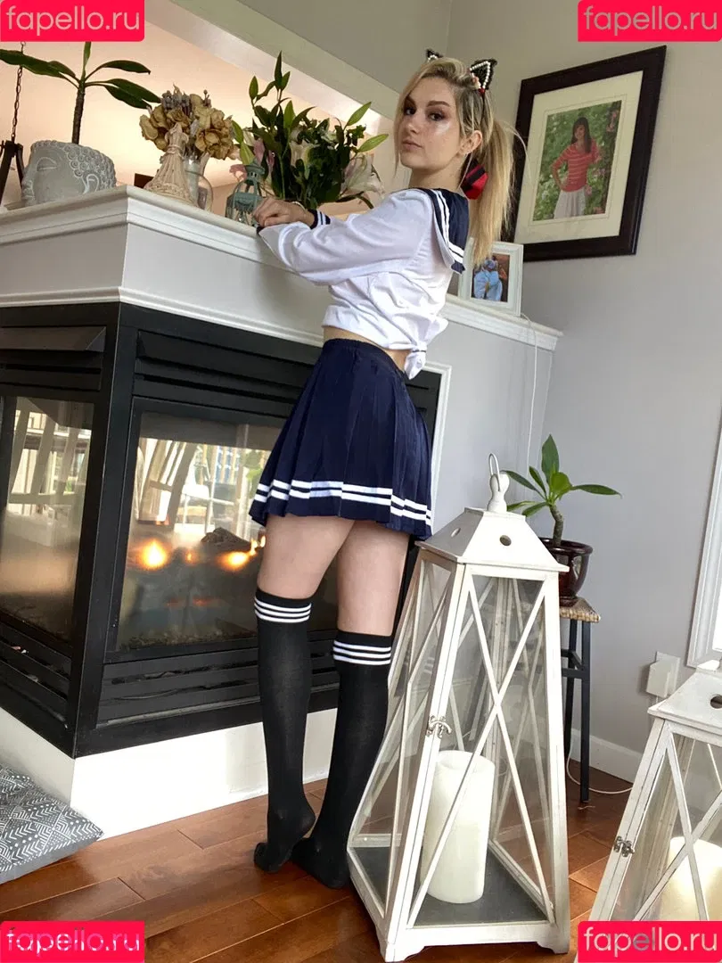 Busy B ASMR Onlyfans Photo Gallery 