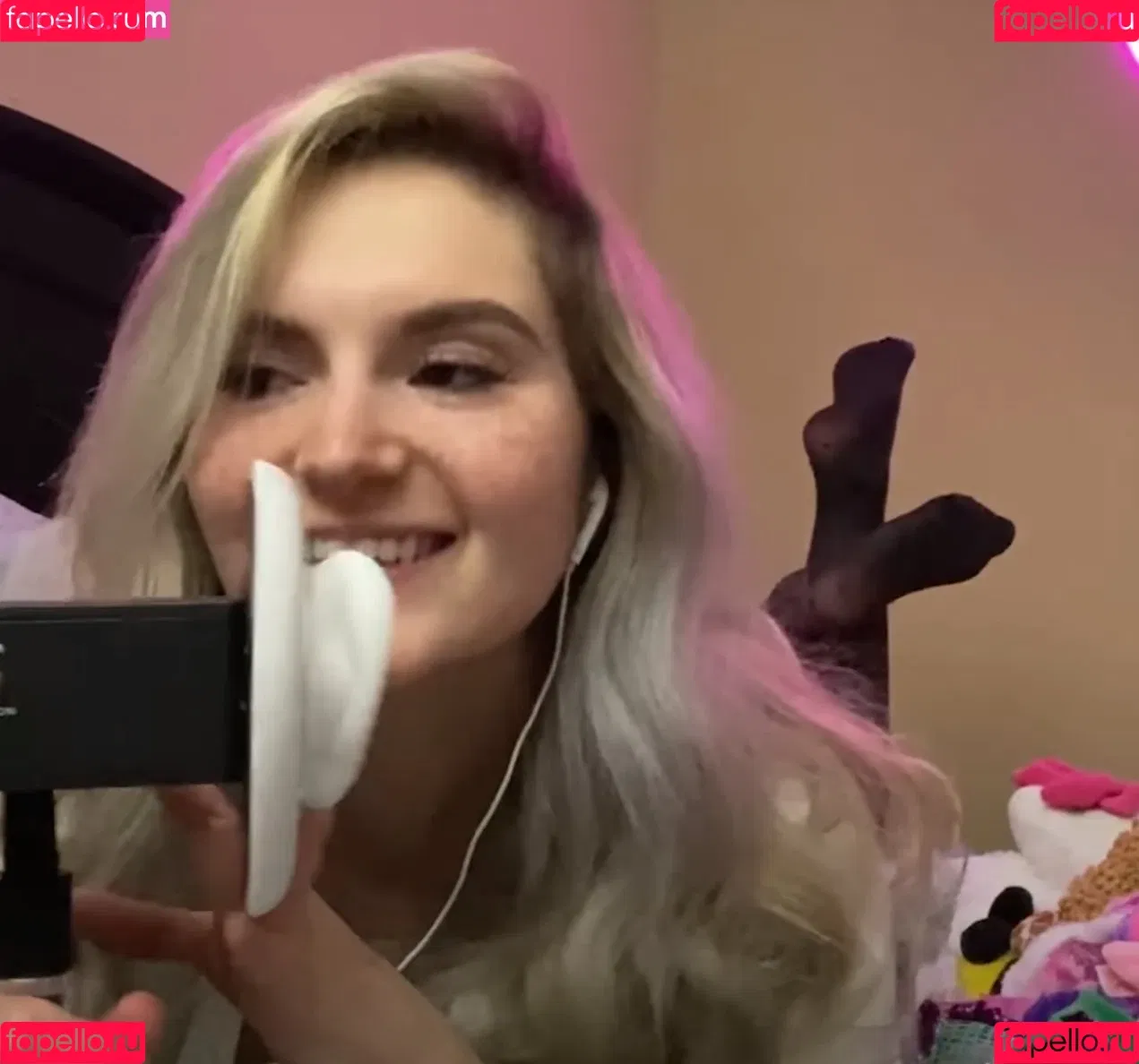 Busy B ASMR Onlyfans Photo Gallery 