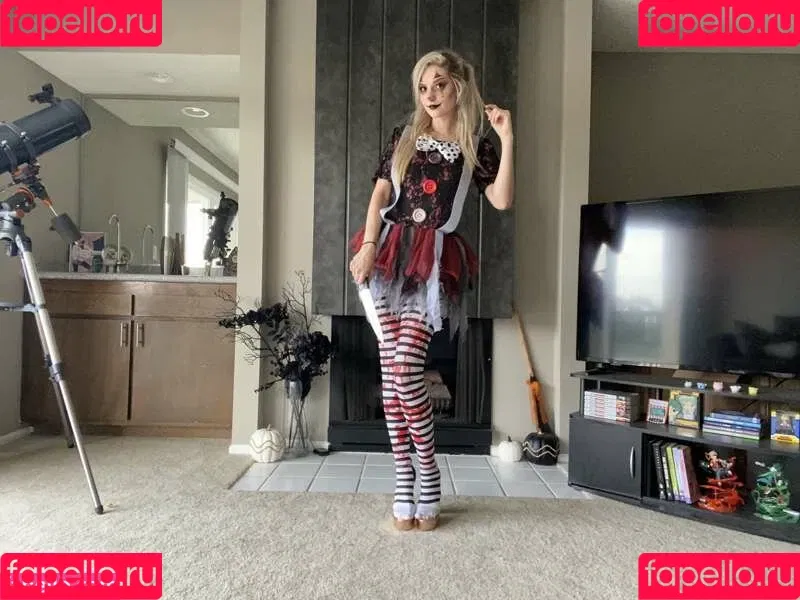 Busy B ASMR Onlyfans Photo Gallery 