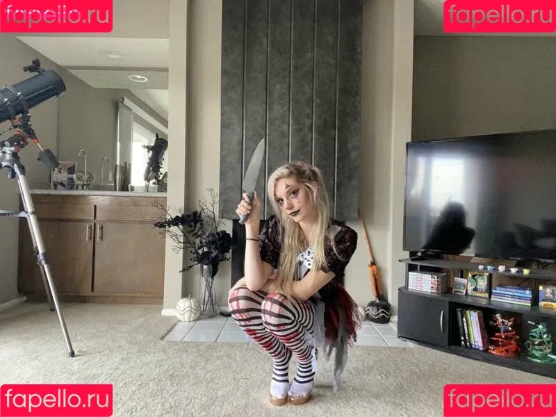 Busy B ASMR Onlyfans Photo Gallery 