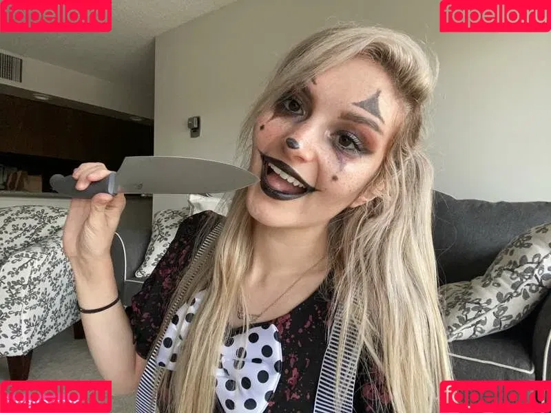 Busy B ASMR Onlyfans Photo Gallery 