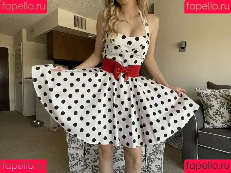 Busy B ASMR Onlyfans Photo Gallery 