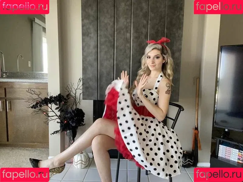 Busy B ASMR Onlyfans Photo Gallery 