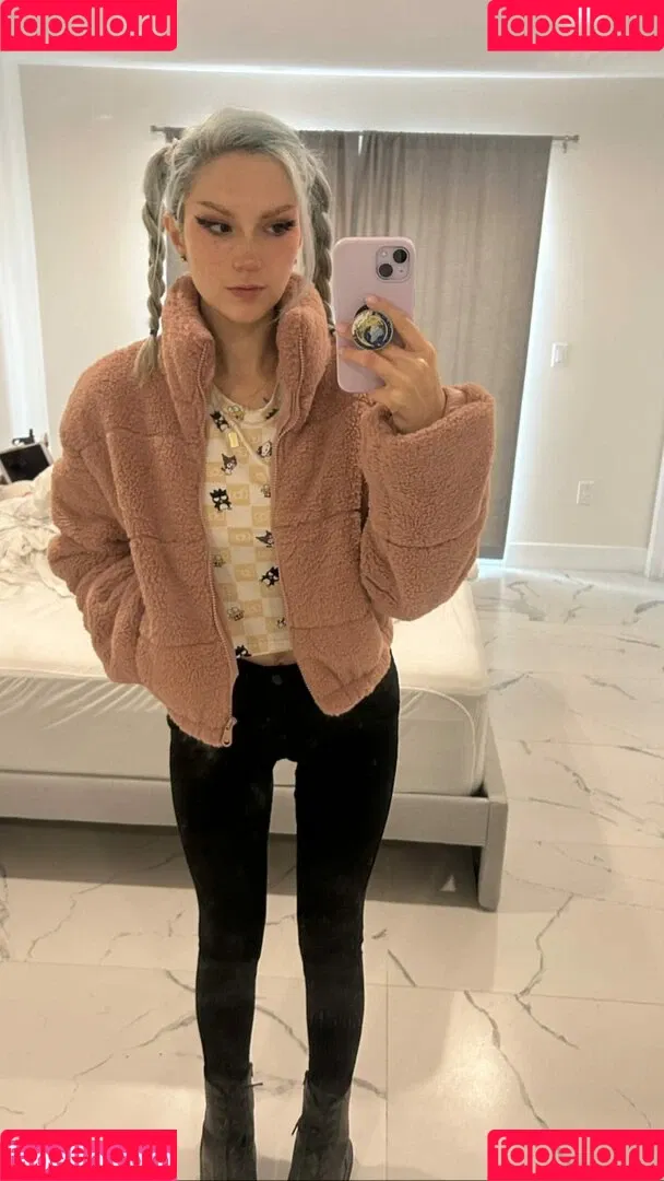 Busy B ASMR Onlyfans Photo Gallery 
