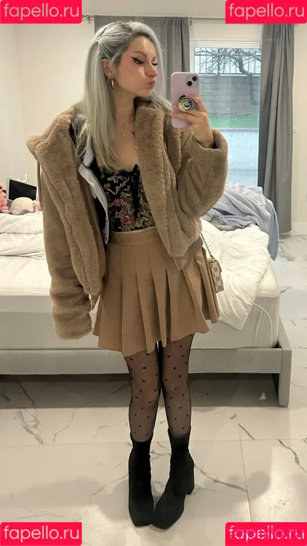Busy B ASMR Onlyfans Photo Gallery 