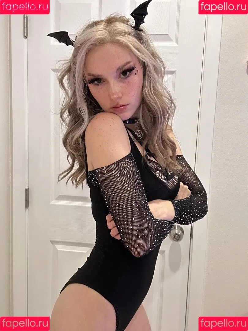 Busy B ASMR Onlyfans Photo Gallery 