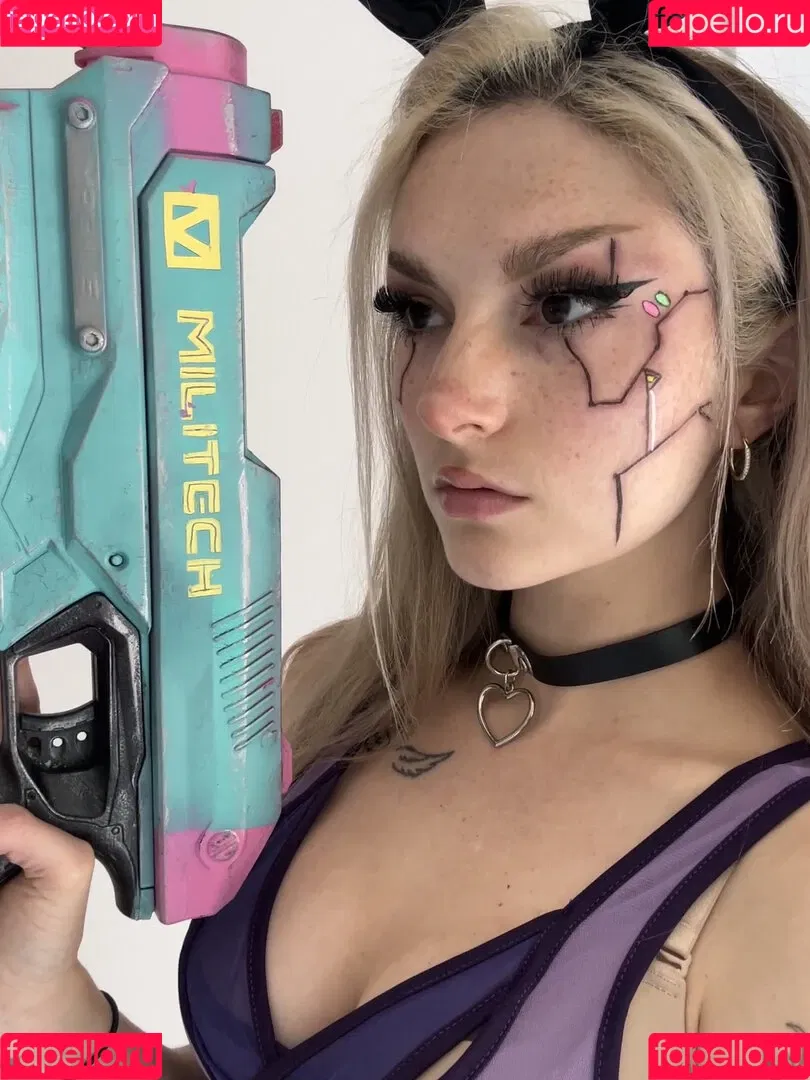 Busy B ASMR Onlyfans Photo Gallery 