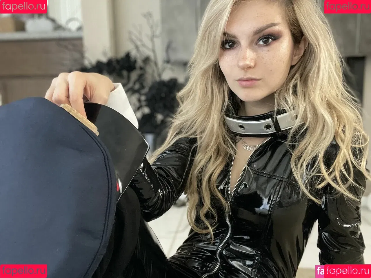 Busy B ASMR Onlyfans Photo Gallery 