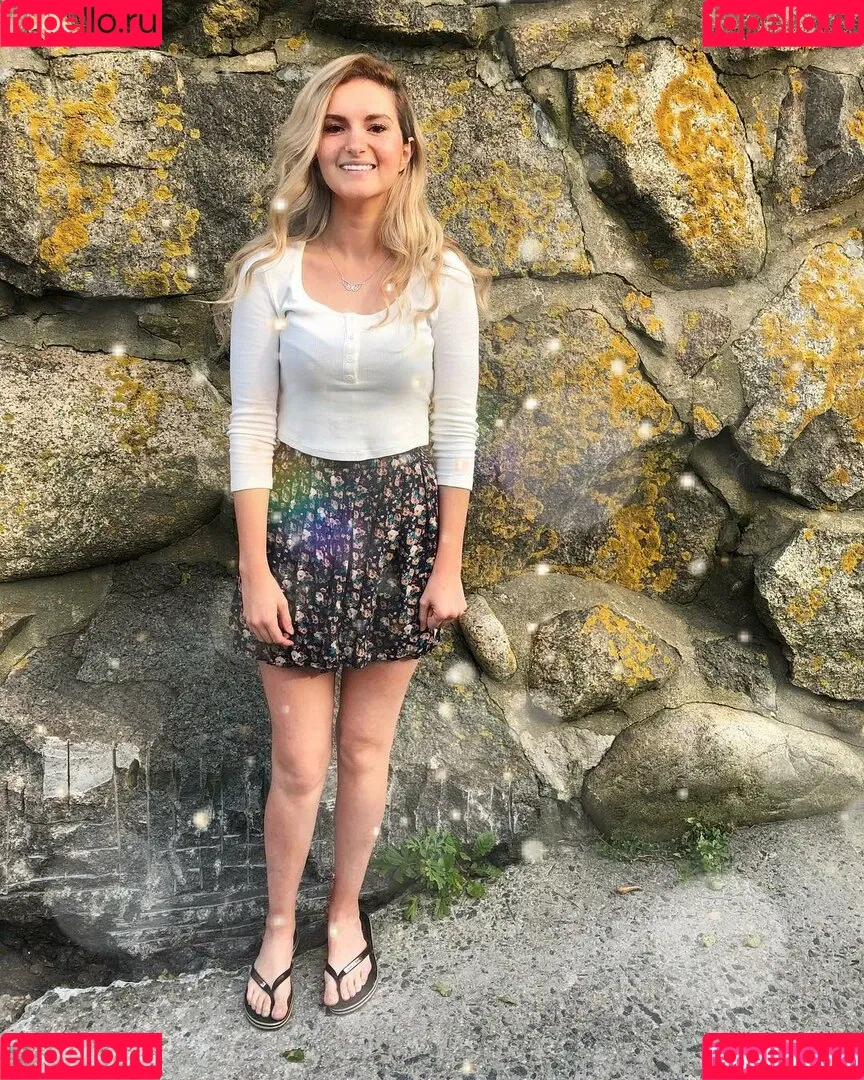 Busy B ASMR Onlyfans Photo Gallery 