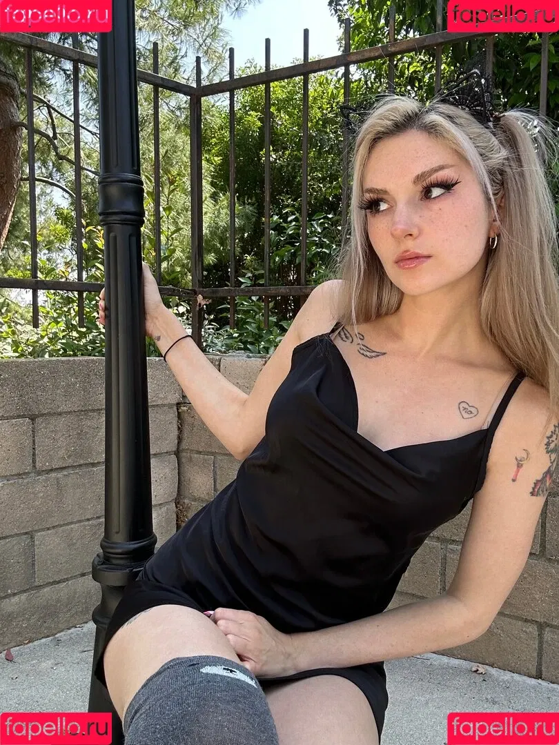 Busy B ASMR Onlyfans Photo Gallery 