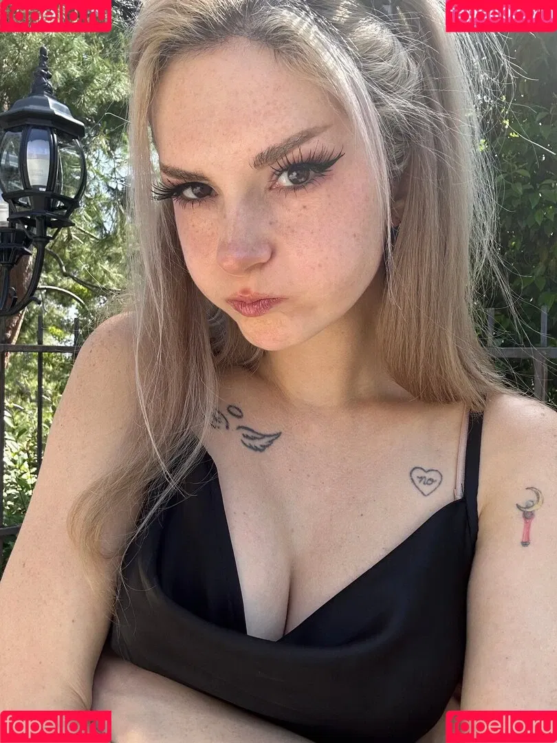 Busy B ASMR Onlyfans Photo Gallery 