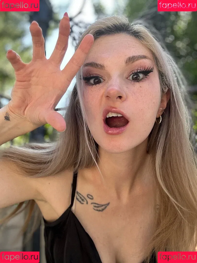 Busy B ASMR Onlyfans Photo Gallery 