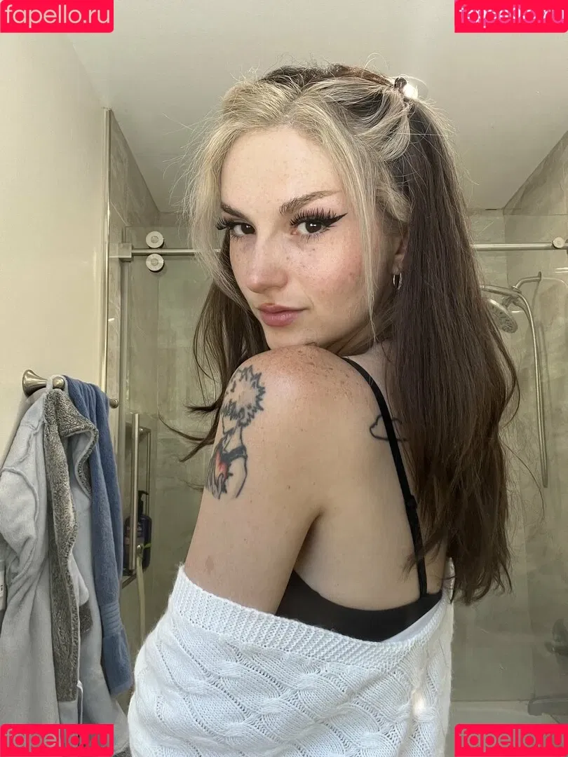 Busy B ASMR Onlyfans Photo Gallery 