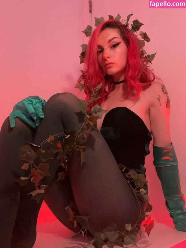 Busy B ASMR Onlyfans Photo Gallery 