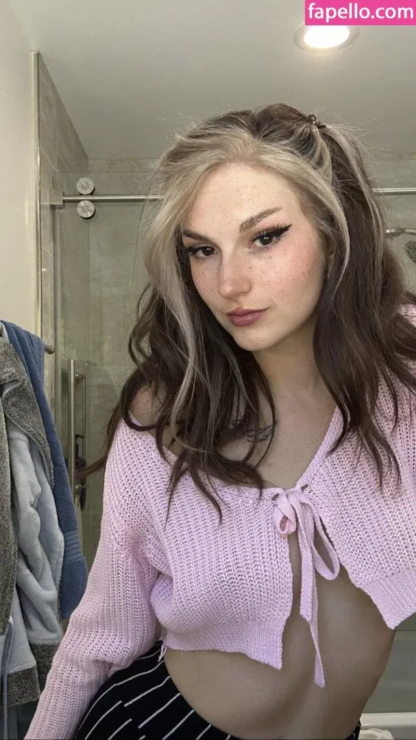 Busy B ASMR Onlyfans Photo Gallery 