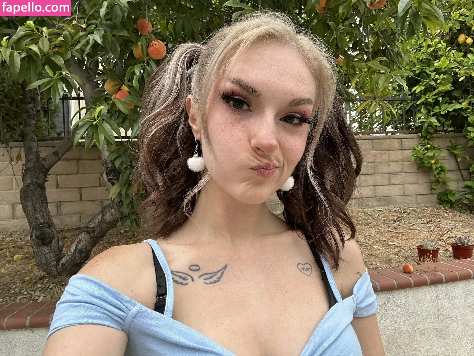 Busy B ASMR Onlyfans Photo Gallery 