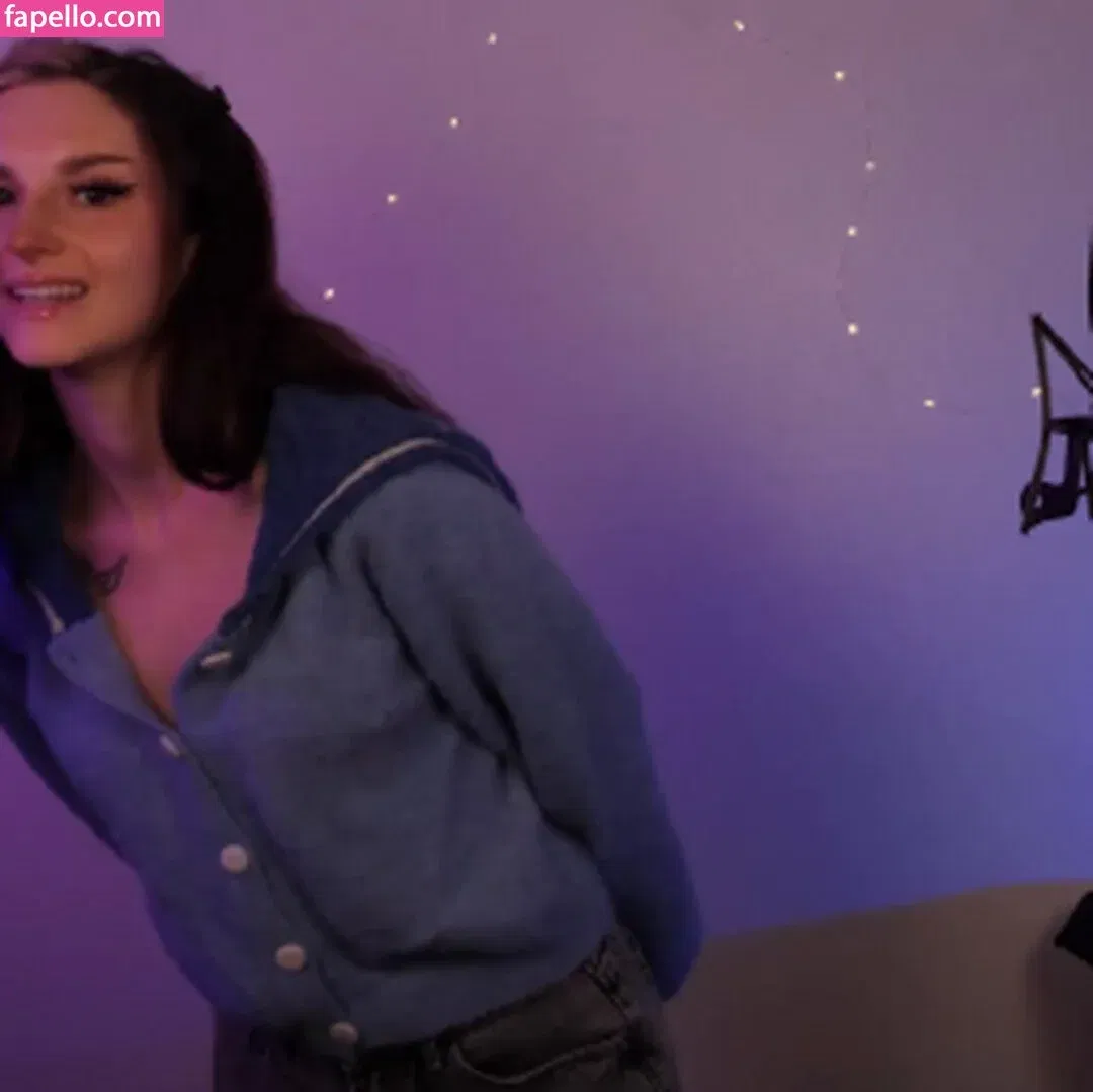 Busy B ASMR Onlyfans Photo Gallery 